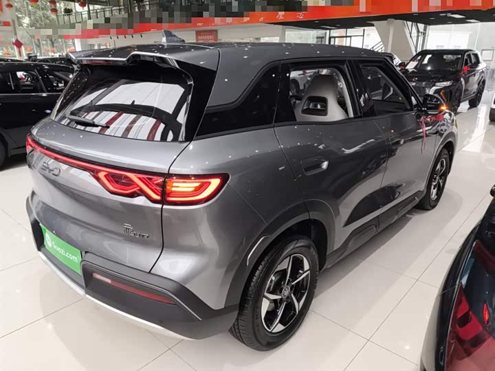 Фото 7 - BYD Yuan Up