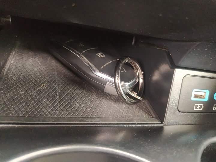 Фото 9 - BYD Han