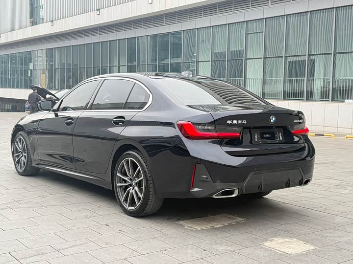 Фото 9 - BMW 3 Series