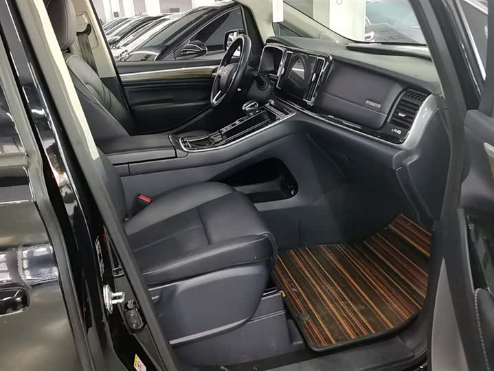 Фото 8 - GAC Trumpchi M8