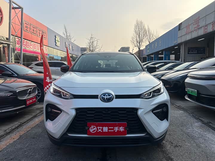 Фото 2 - Toyota Wildlander