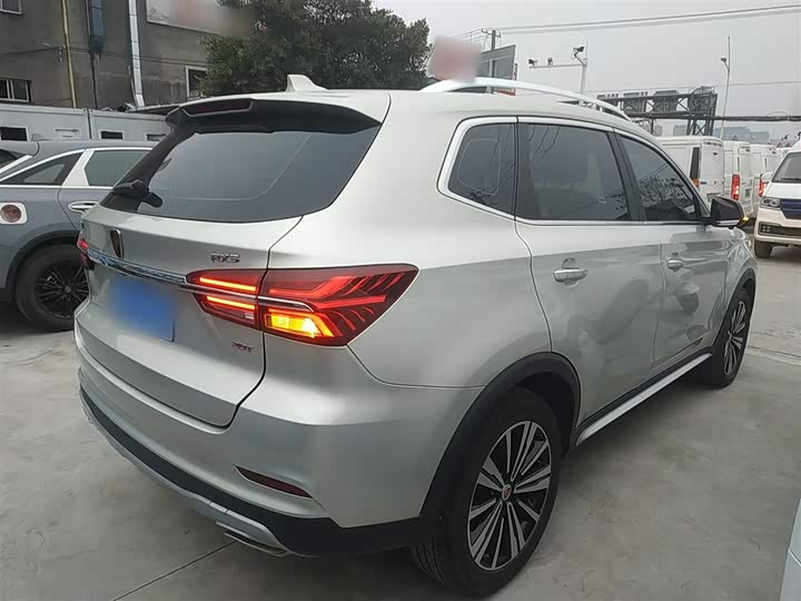 Фото 7 - Roewe RX5