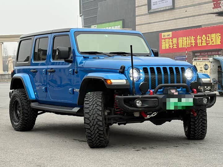 Фото 3 - Jeep Wrangler Hybrid