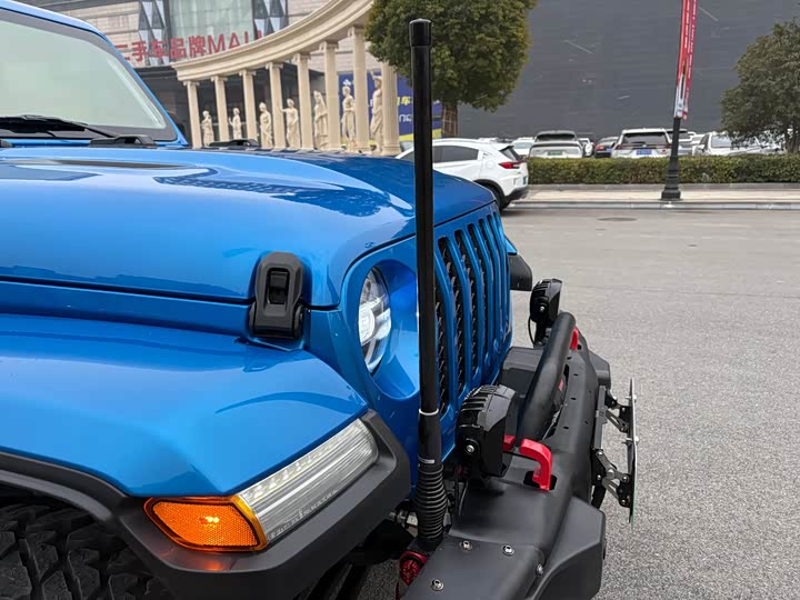 Фото 9 - Jeep Wrangler Hybrid