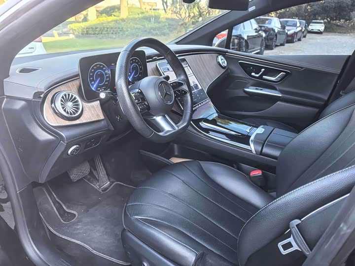 Фото 7 - Mercedes-Benz EQE