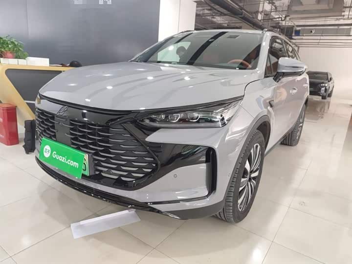 Фото 2 - BYD Tang Hybrid/EV