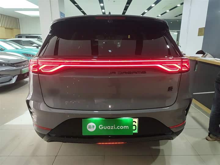 Фото 6 - BYD Tang Hybrid/EV