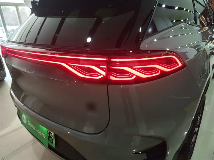 Фото 8 - BYD Tang Hybrid/EV