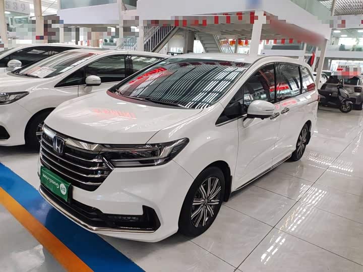 Фото 2 - Honda Odyssey