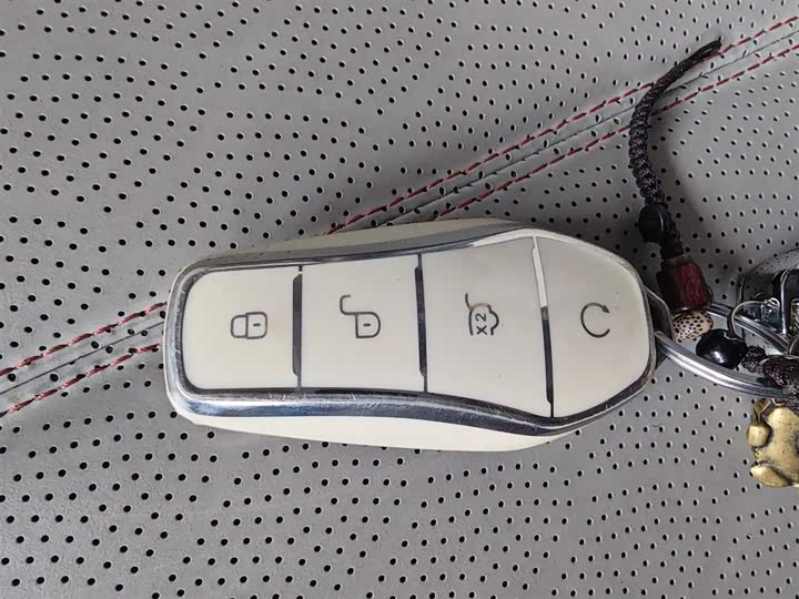 Фото 9 - BYD Yuan Plus