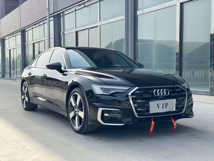 Фото 3 - Audi A6L