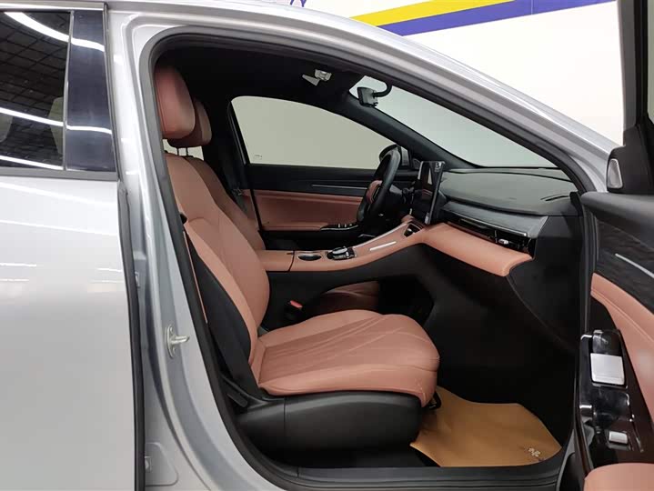 Фото 8 - Geely Galaxy L6