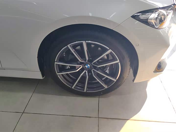 Фото 6 - BMW 3 Series