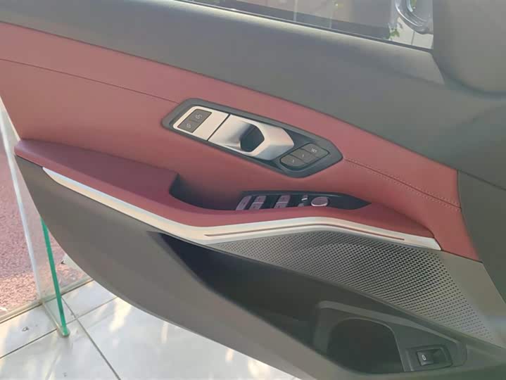 Фото 7 - BMW 3 Series