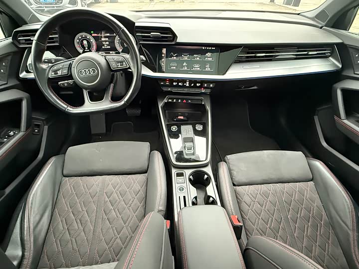 Фото 5 - Audi A3