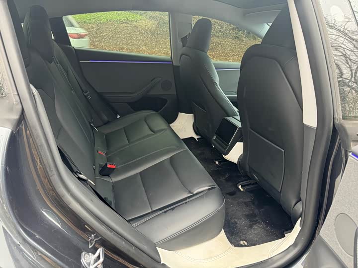 Фото 7 - Tesla Model 3