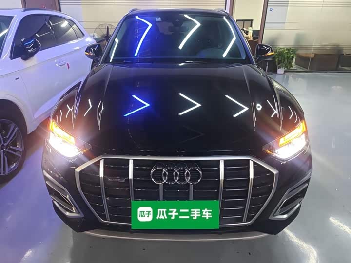 Фото 3 - Audi Q5L