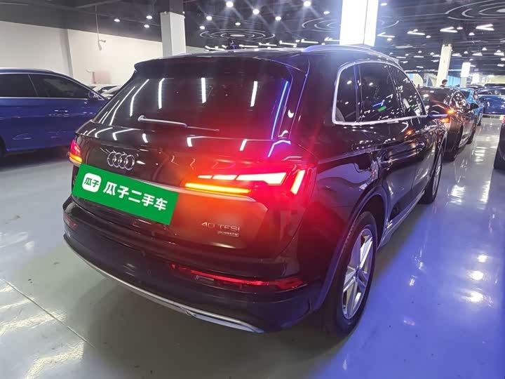 Фото 7 - Audi Q5L