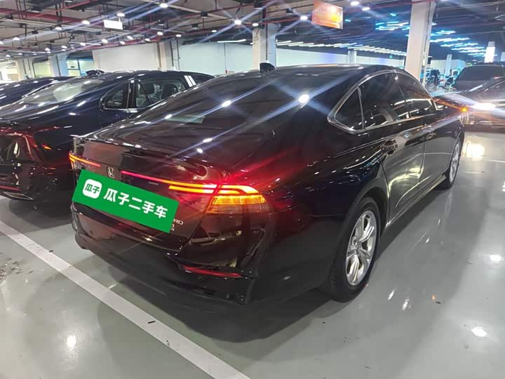 Фото 7 - Honda Accord