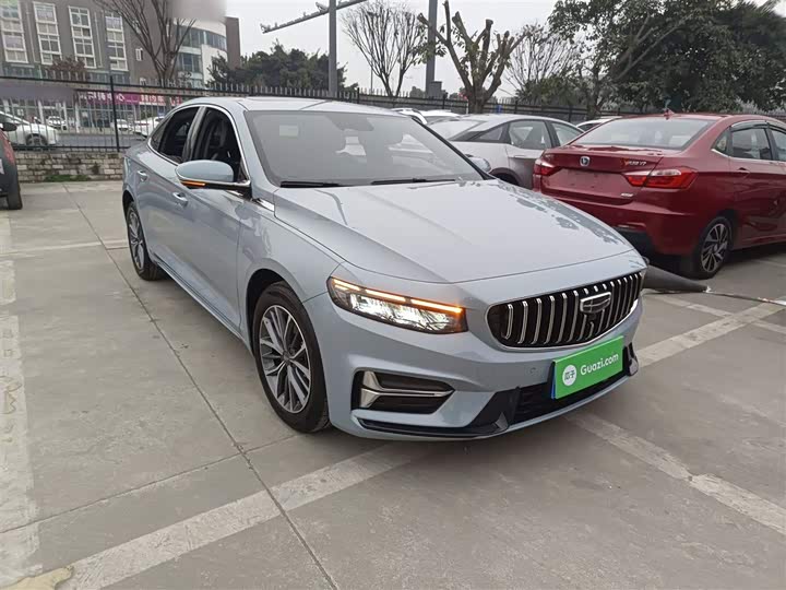 Фото 4 - Geely Preface