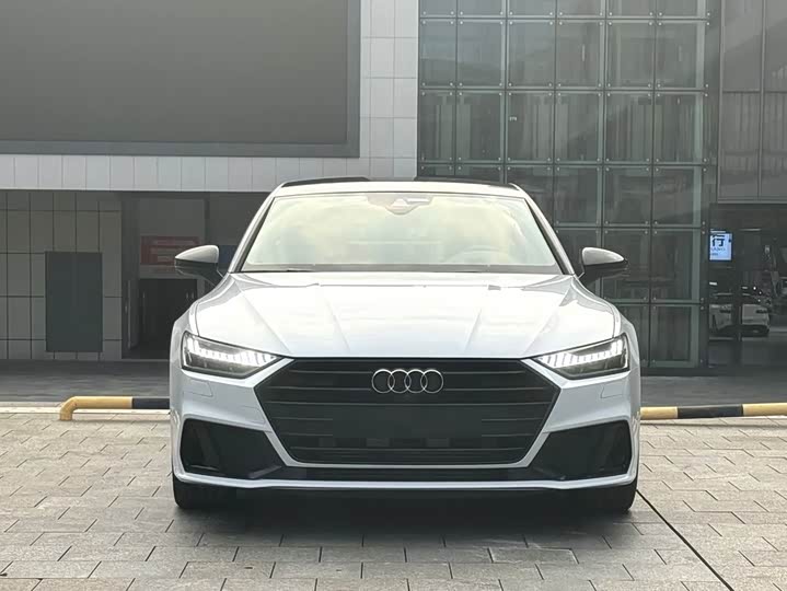 Фото 2 - Audi A7