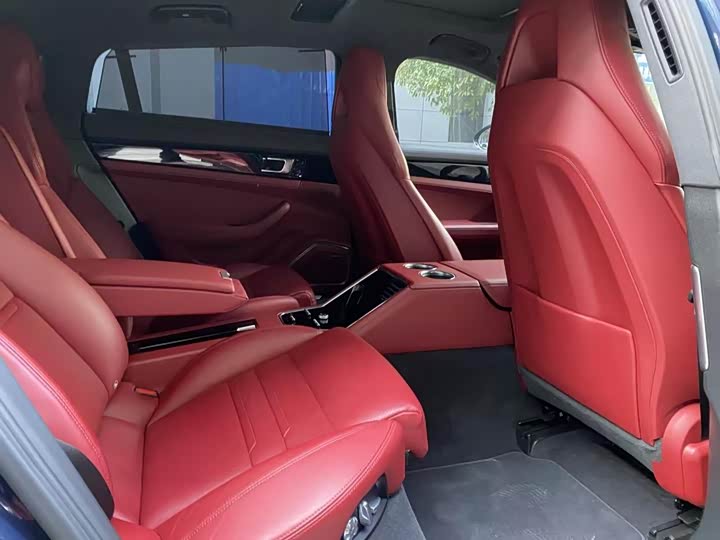 Фото 9 - Porsche Panamera