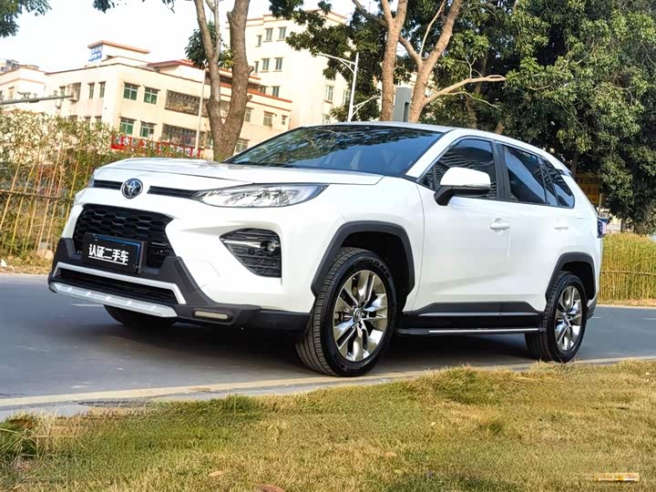 Фото 1 - Toyota Wildlander