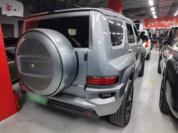 Фото 7 - Tank 700 Hybrid