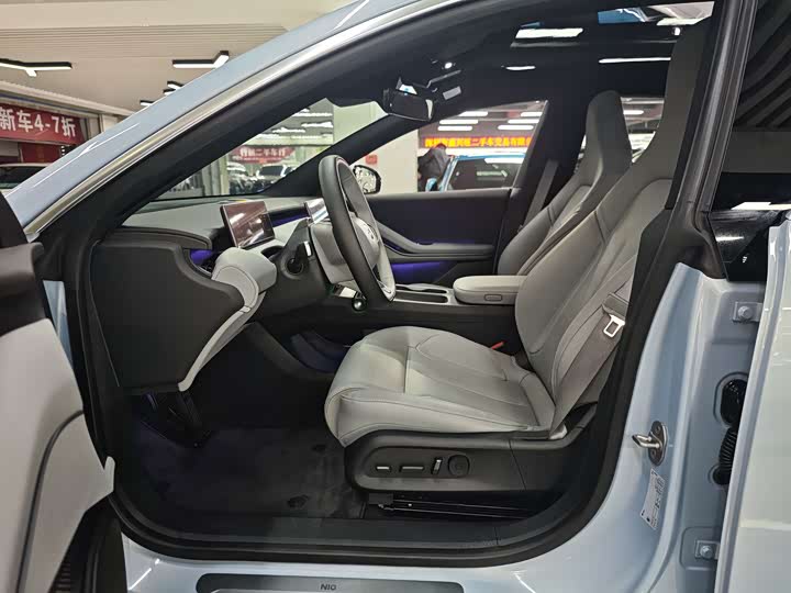 Фото 8 - Nio ET5T