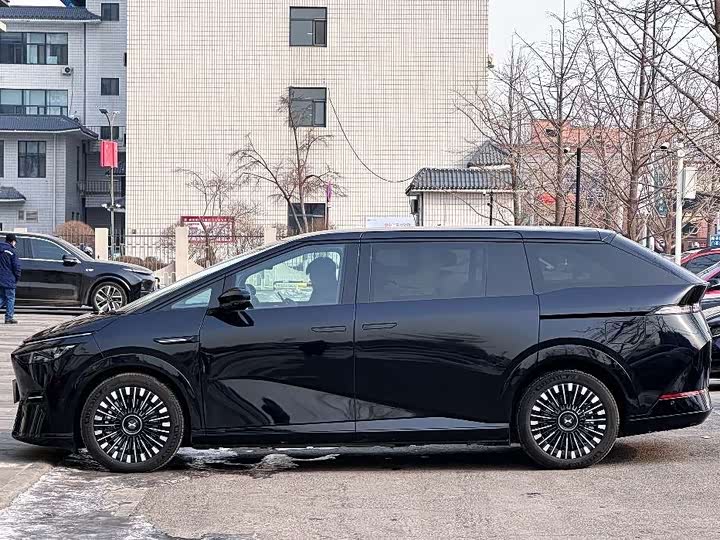 Фото 7 - XPeng X9