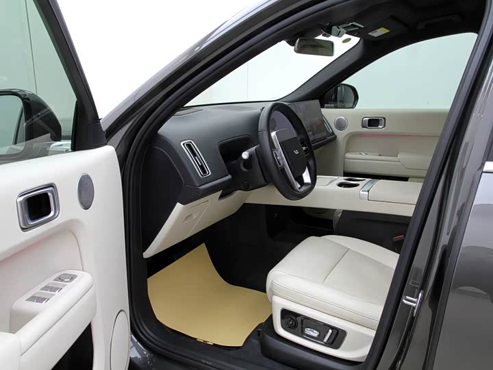 Фото 3 - LiXiang L8