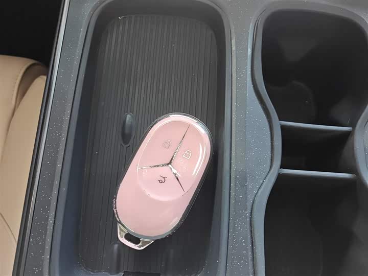 Фото 9 - Nio ET5