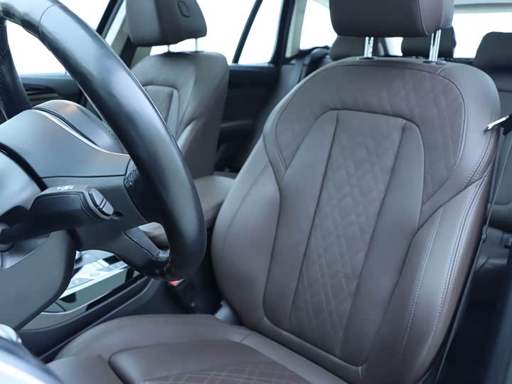 Фото 7 - BMW iX3