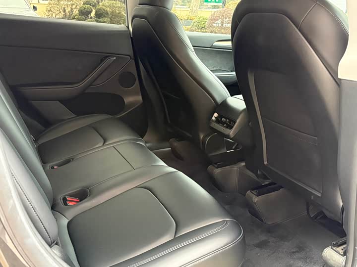 Фото 5 - Tesla Model Y