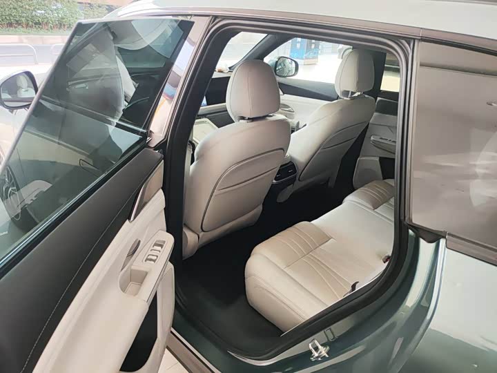 Фото 8 - XPeng G9