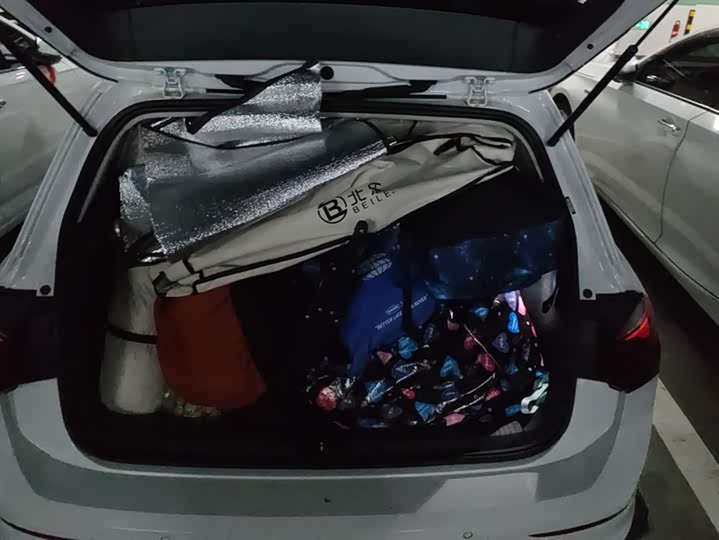 Фото 4 - Volkswagen Golf