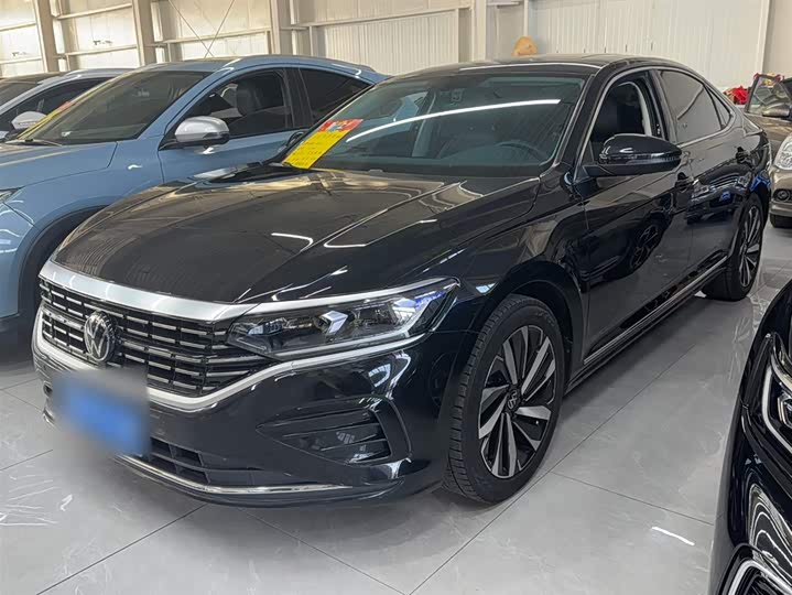 Фото 2 - Volkswagen Passat