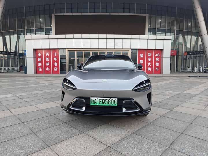 Фото 2 - Xiaomi YU7