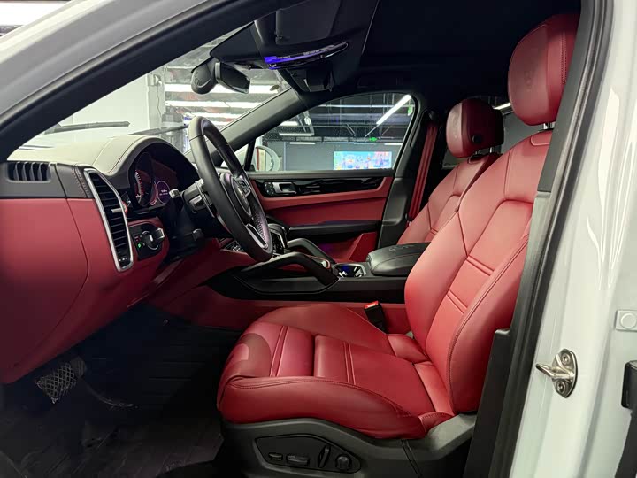 Фото 5 - Porsche Cayenne