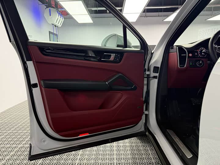 Фото 6 - Porsche Cayenne