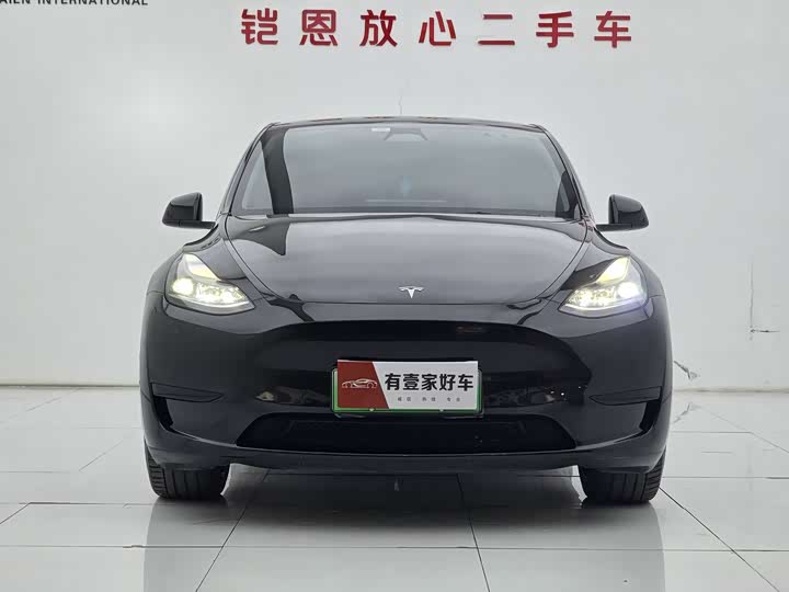 Фото 2 - Tesla Model Y
