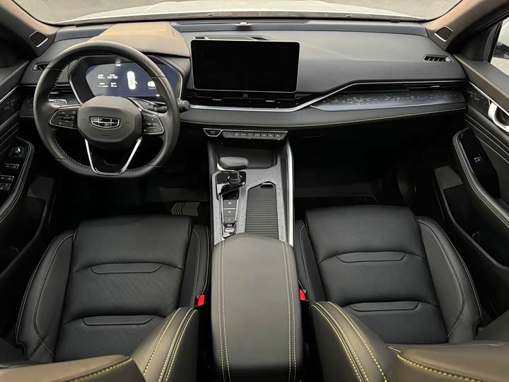 Фото 6 - Geely Preface