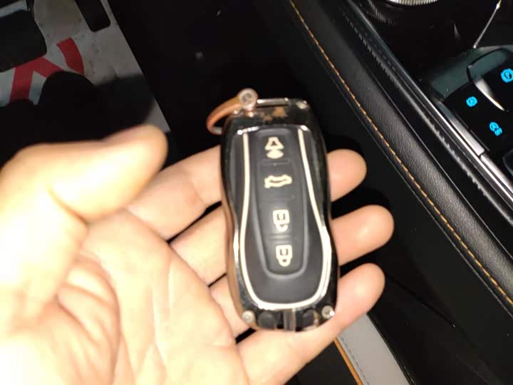 Фото 9 - Ford Equator