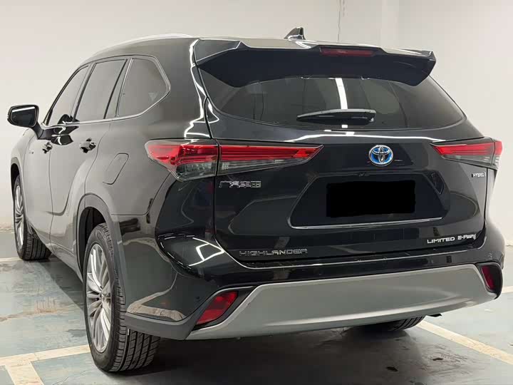 Фото 7 - Toyota Highlander