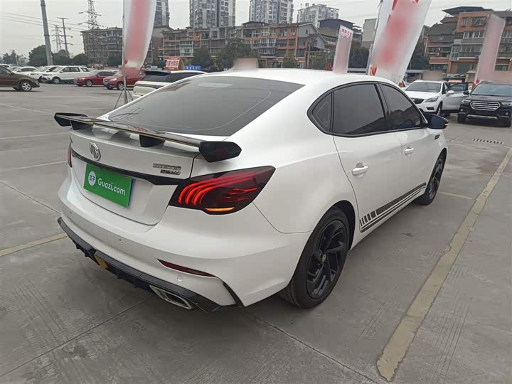 Фото 7 - MG Motor 6