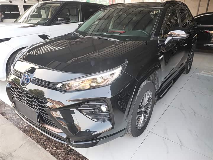 Фото 2 - Toyota Wildlander