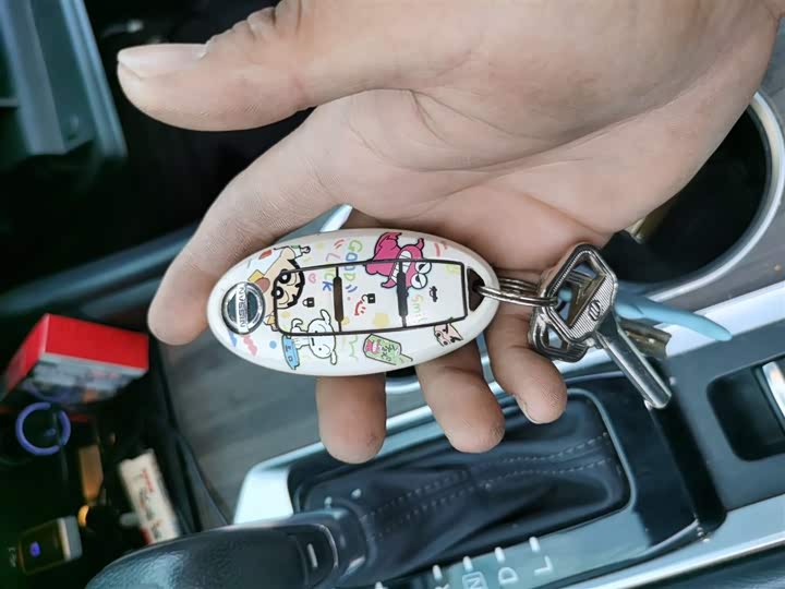 Фото 9 - Nissan Teana