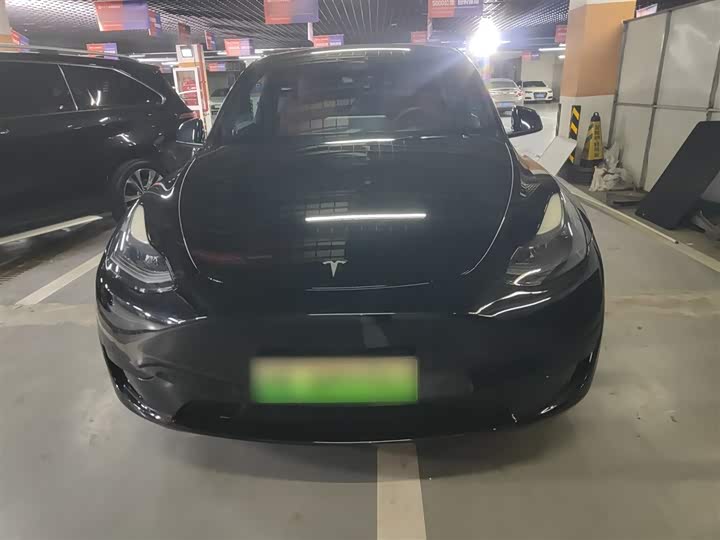 Фото 3 - Tesla Model Y