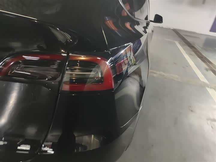 Фото 8 - Tesla Model Y