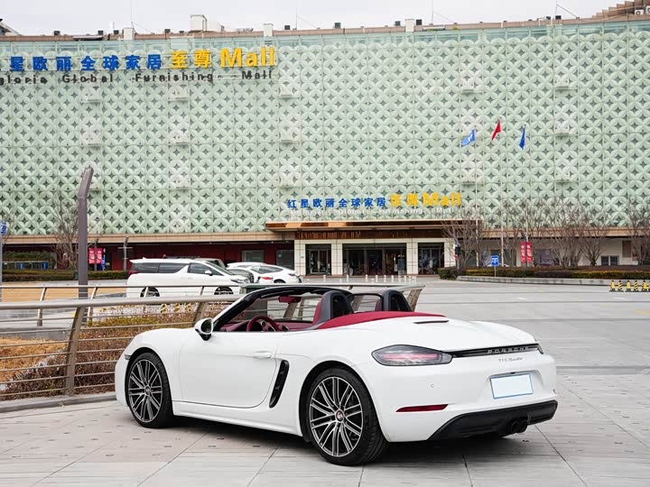 Фото 4 - Porsche 718